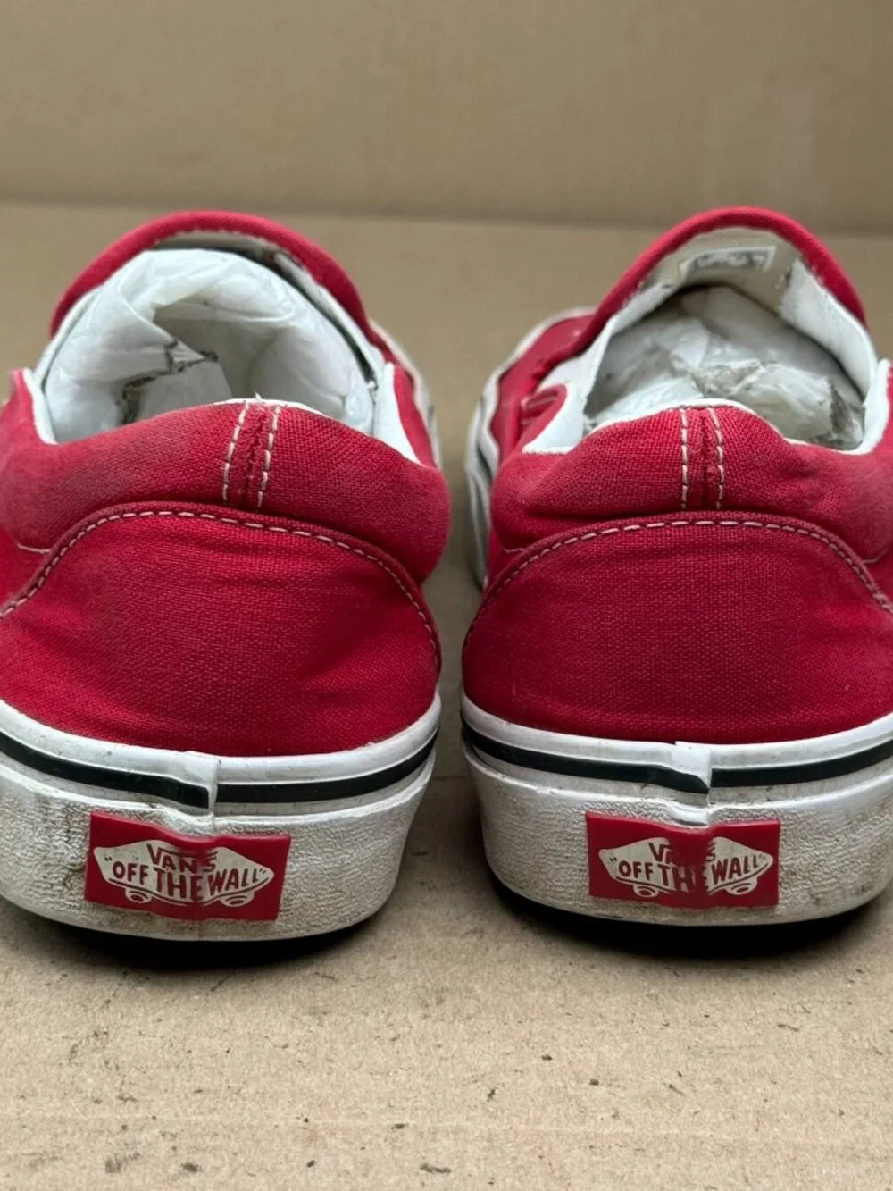 Vans Men's 8.0 / Women's 9.5 Red Canvas Slip On Skate Shoes Sneakers